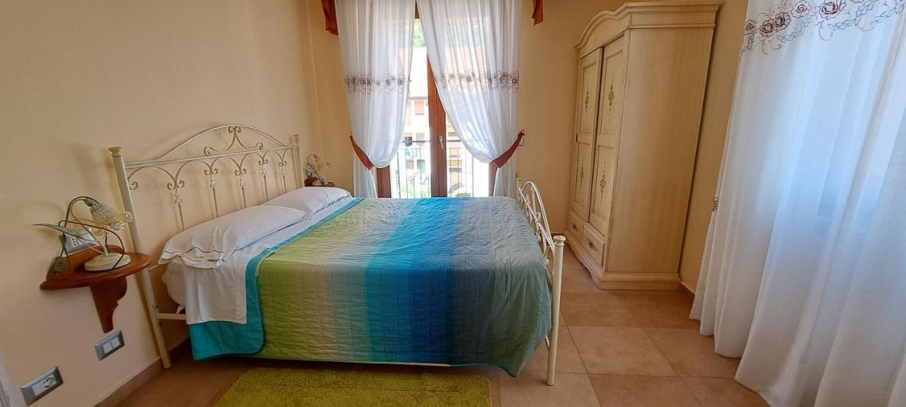 B&B Springs Of Gods Pianillo Bagian luar foto